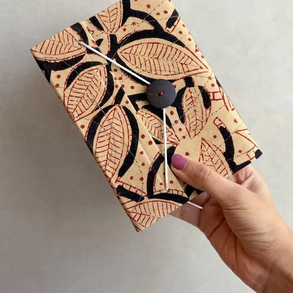 Ebony Leaf, Tan with black leaf pattern