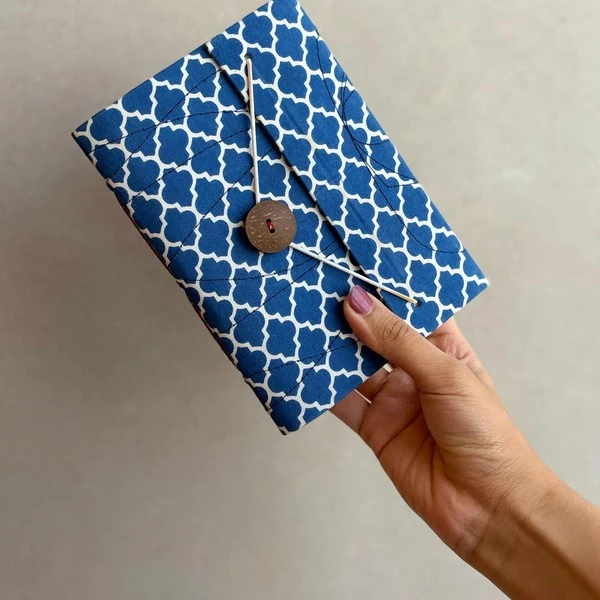 Cobalt Trellis, Blue geometric/trellis pattern