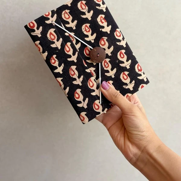 Onyx Bird, Black with white bird print