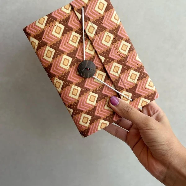 Amber Diamond, Orange and pink diamond print